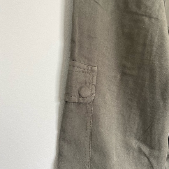 Green Formal Cargo Pants - Picture 3 of 4